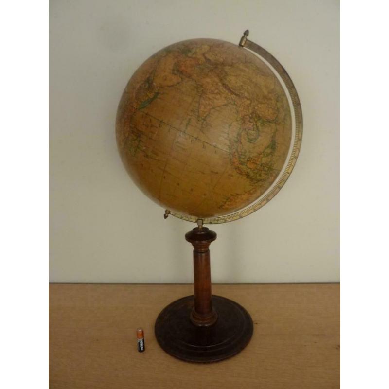 Ancien globe terrestre Aaardglobe Kramers &Zoon's mappemonde