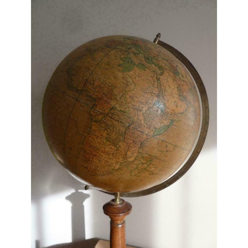 Ancien globe terrestre Aaardglobe Kramers &Zoon's mappemonde