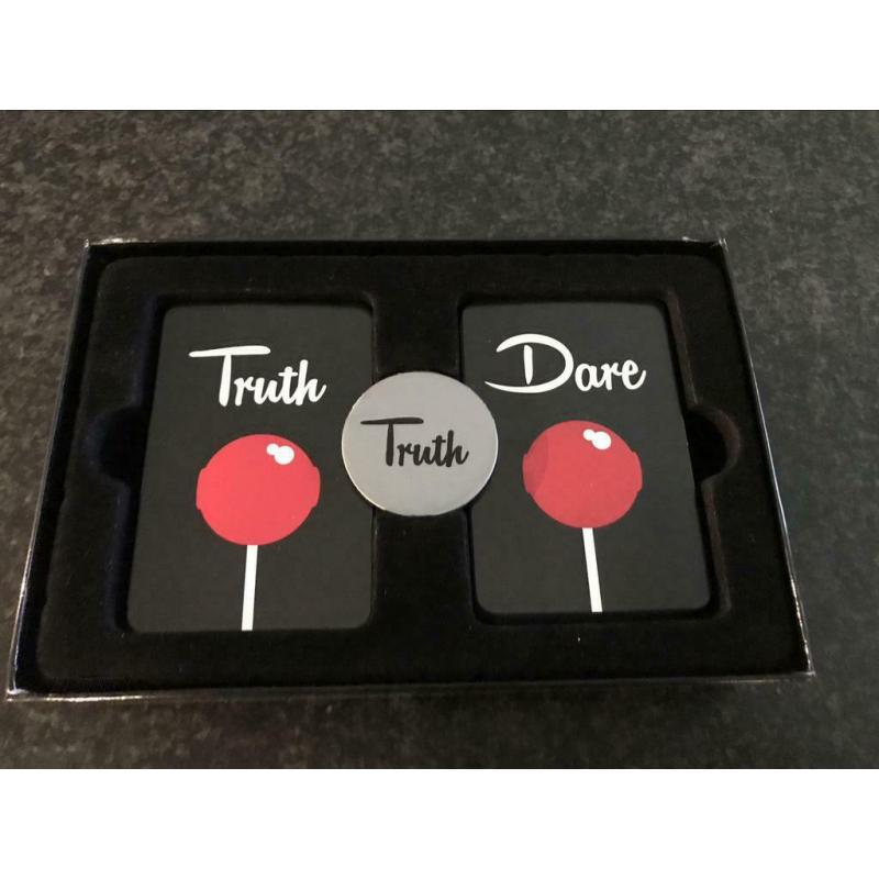 Jeu de cartes Valentine Truth or Dare à l'état neuf