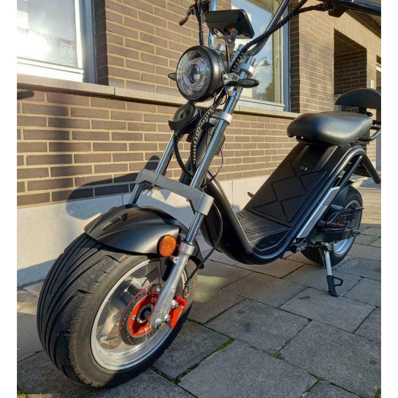 Scooter electrique 2000W 60V 20Ah 45km/h E-Thor Class A/B