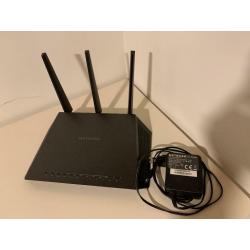 NETGEAR Nighthawk AC1900 R7000 - WiFi Router