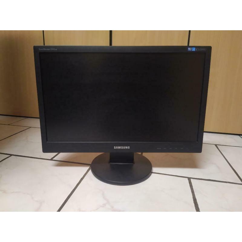 Samsung monitor 22 inch scherm VGA