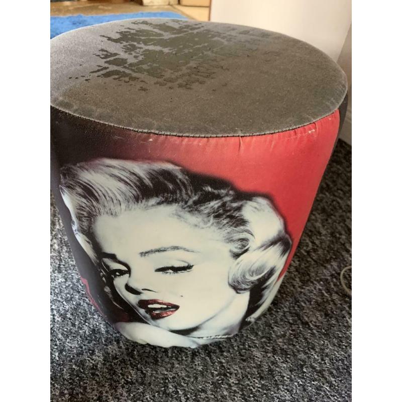 Pouf Marilyn Monroe 15 euros