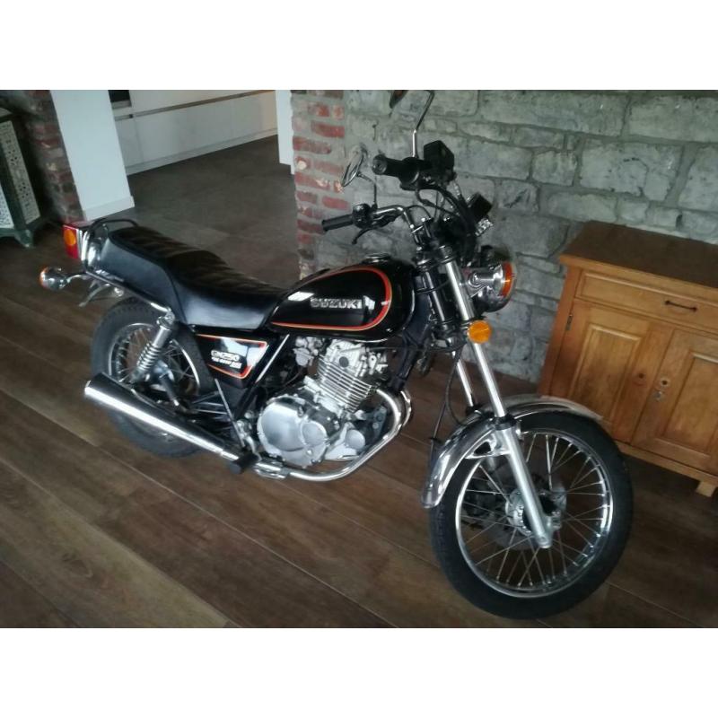 Suzuki GN 250