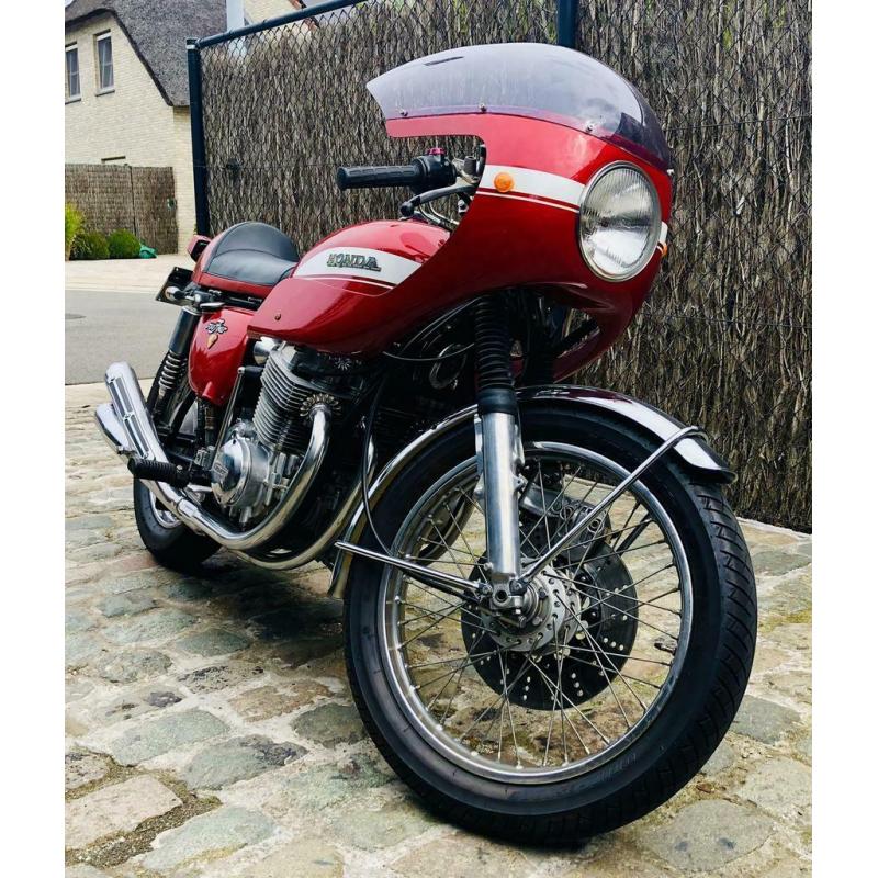 Honda CB 750 K2 Four Racing Trim (homologué pour la route)