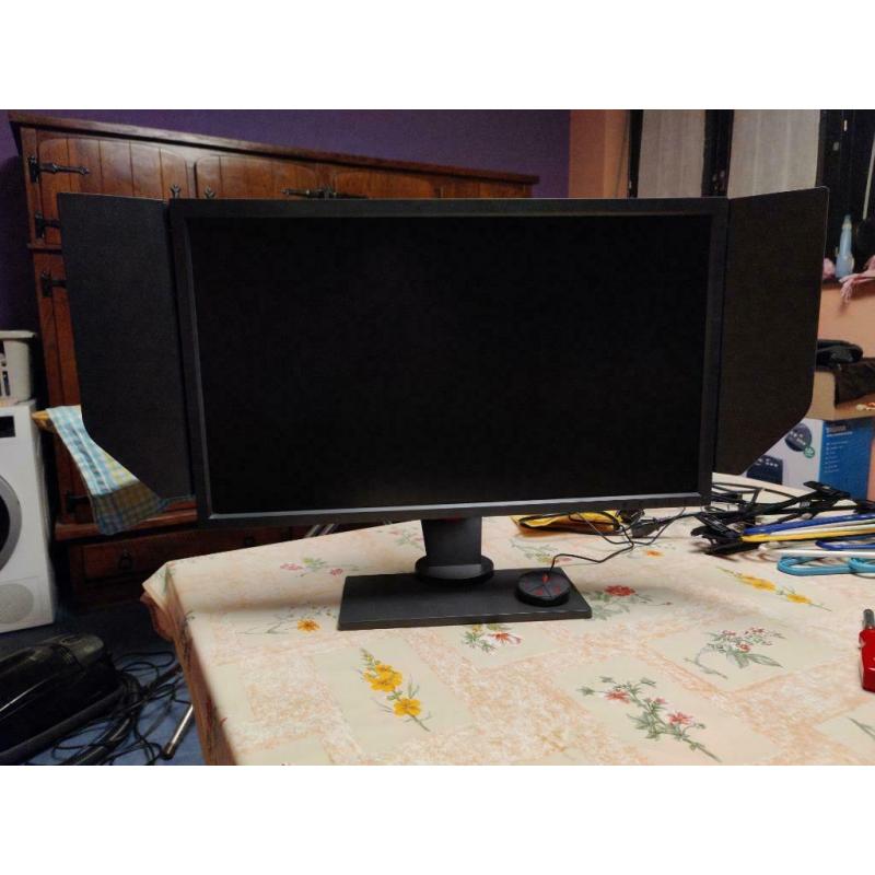 BenQ ZOWIE XL2746S e-Sports Monitor 240hz